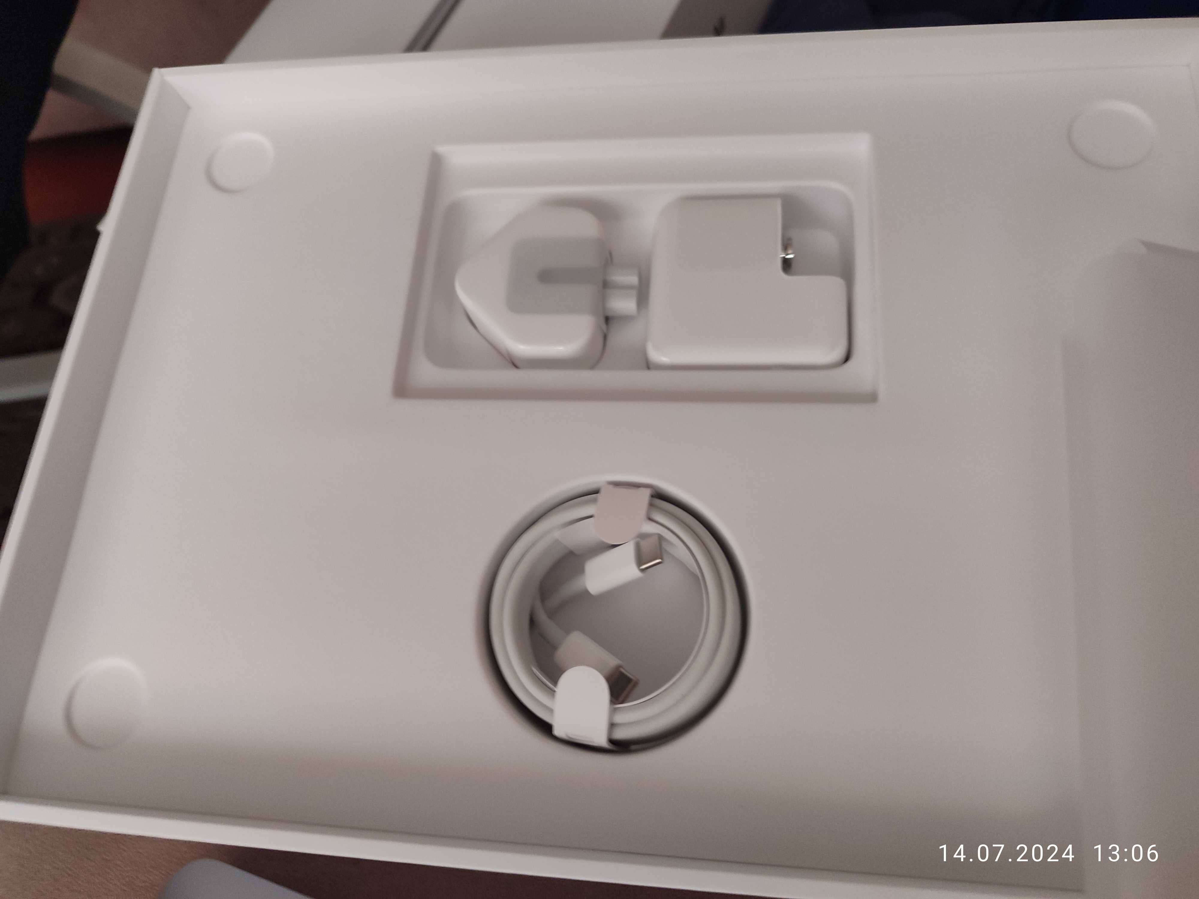 Ноутбук MacBook Air  13- Inch модель А2337 EMC 3598