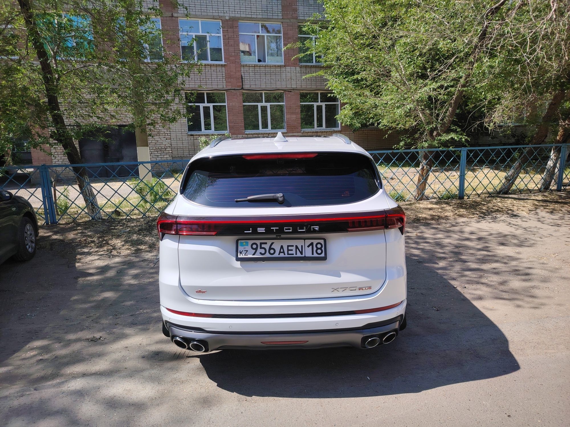 Продам новый автомобиль