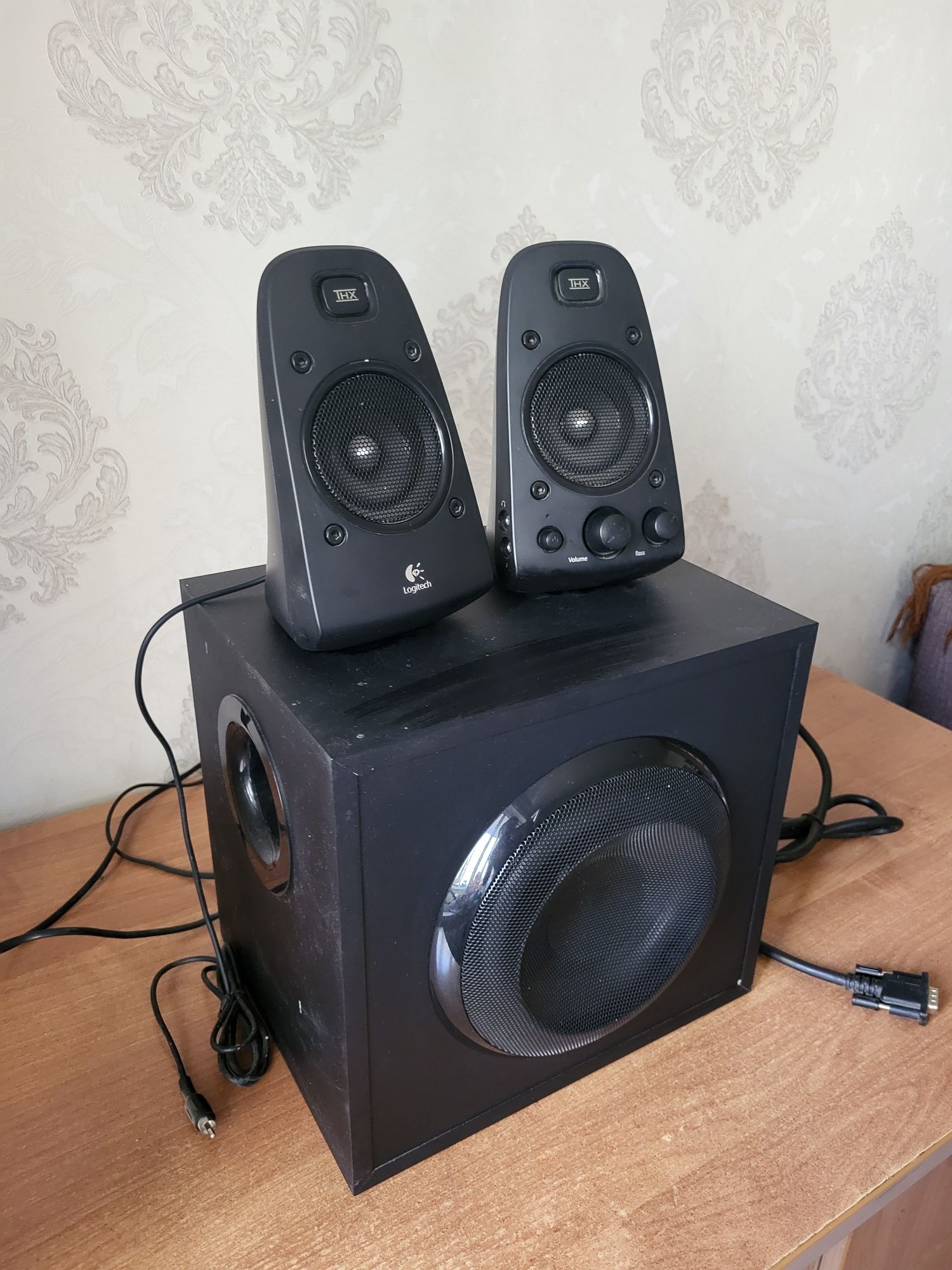 Продам колонки Logitech z623
