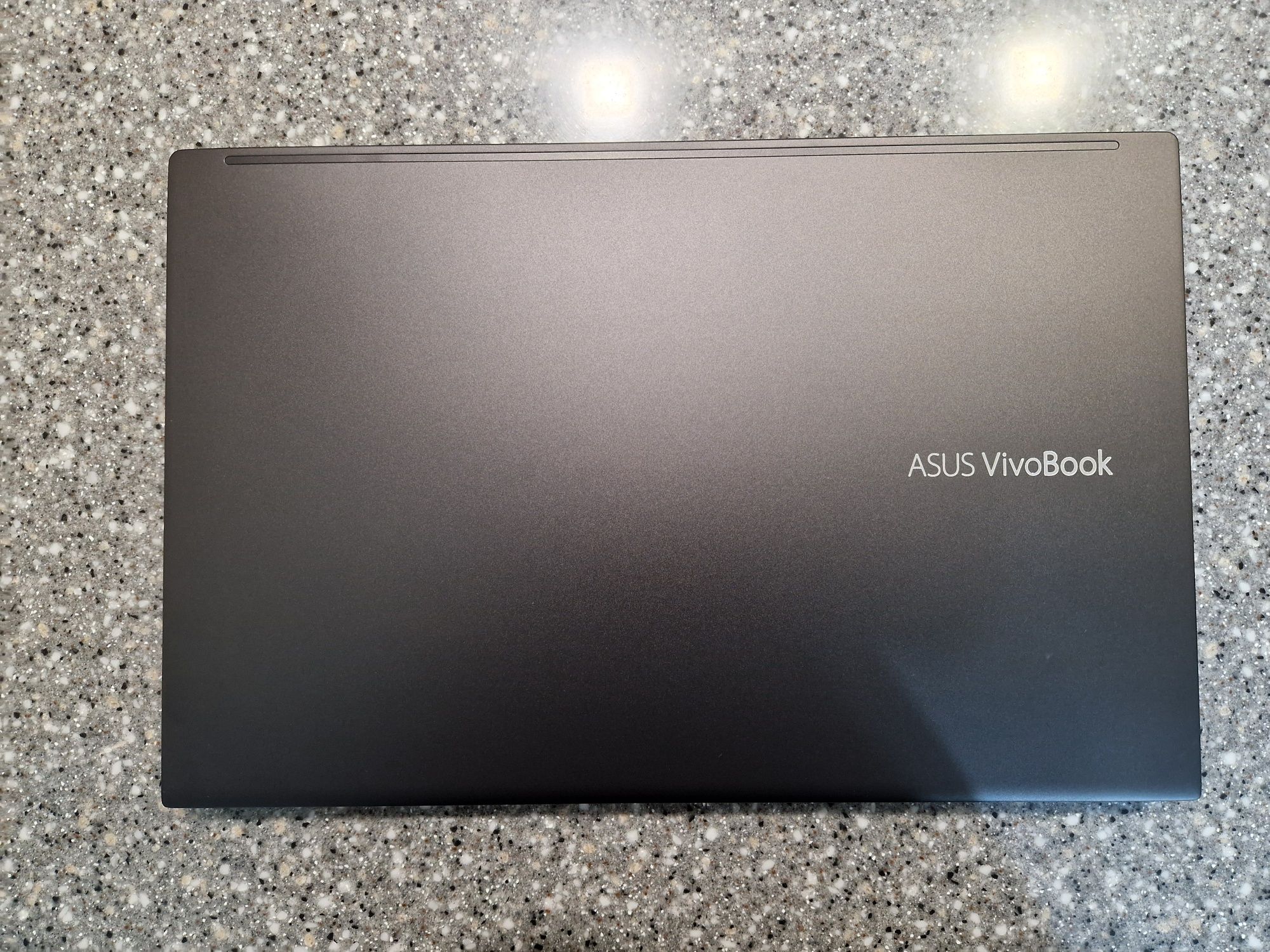 Ноутбук Asus Vivobook I7 IrisXe