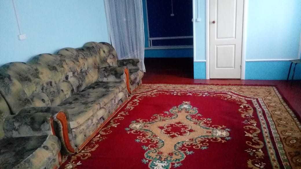 Три дома и гараж на одном участке