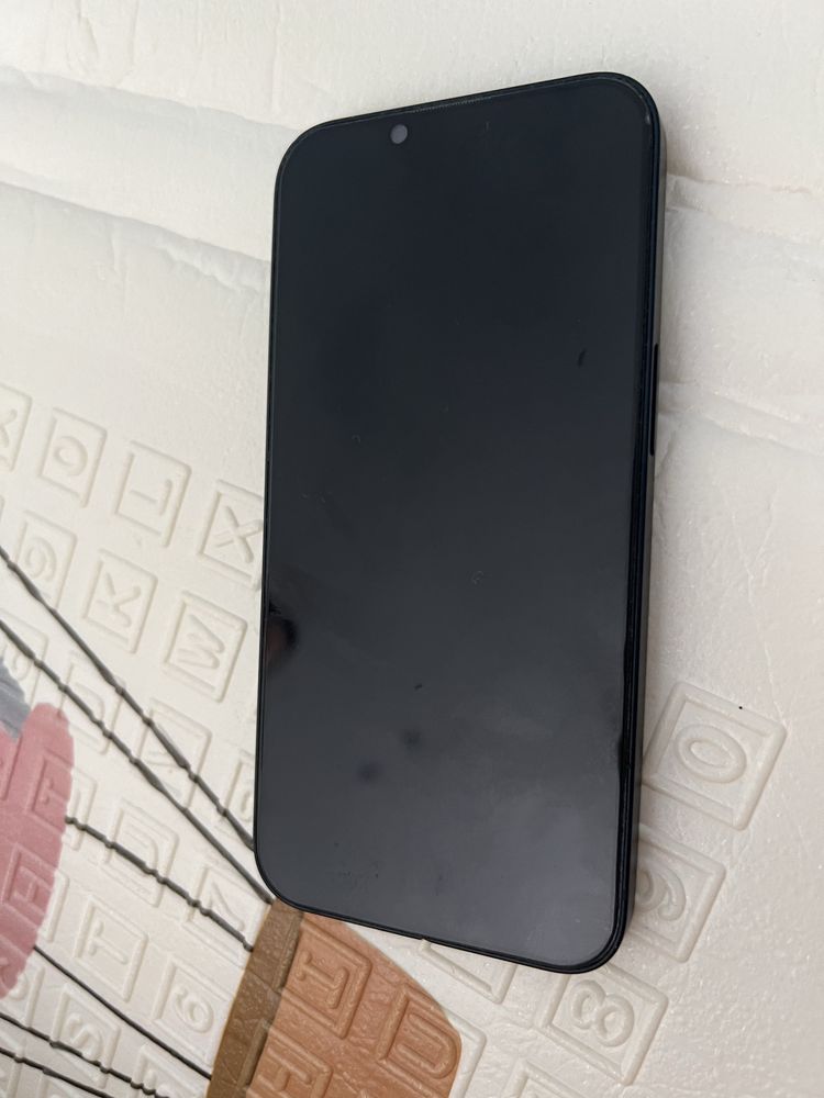 Продам iphone 13