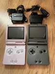 Nintendo Game Boy Advance SP
