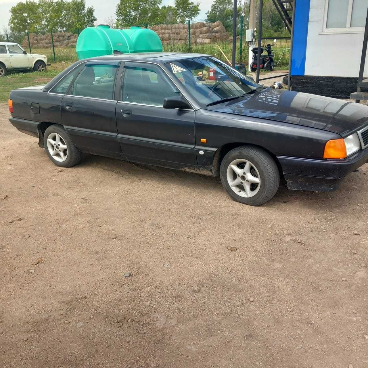 Продается Audi 100 C3
