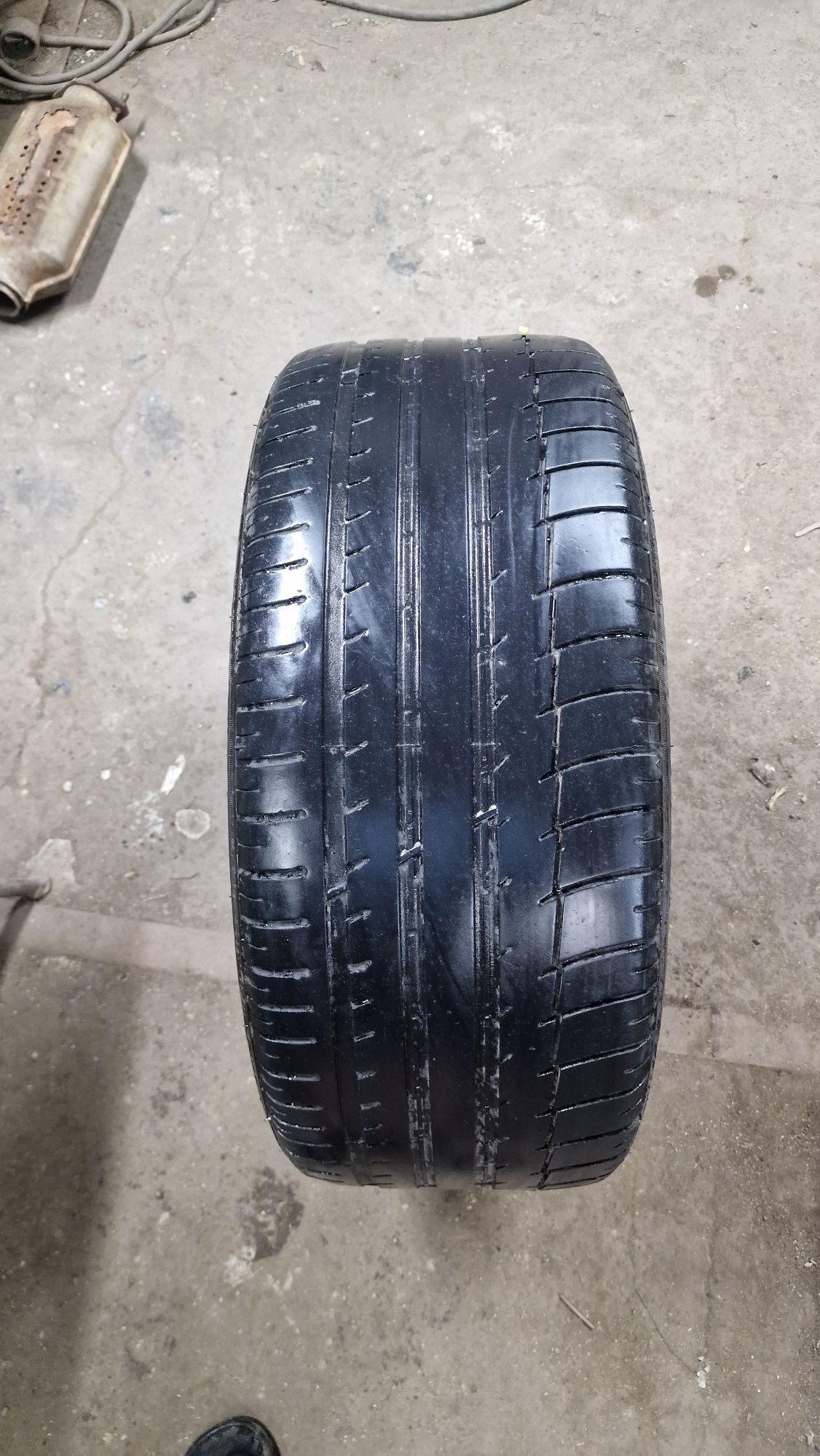 Резина 245/45/18