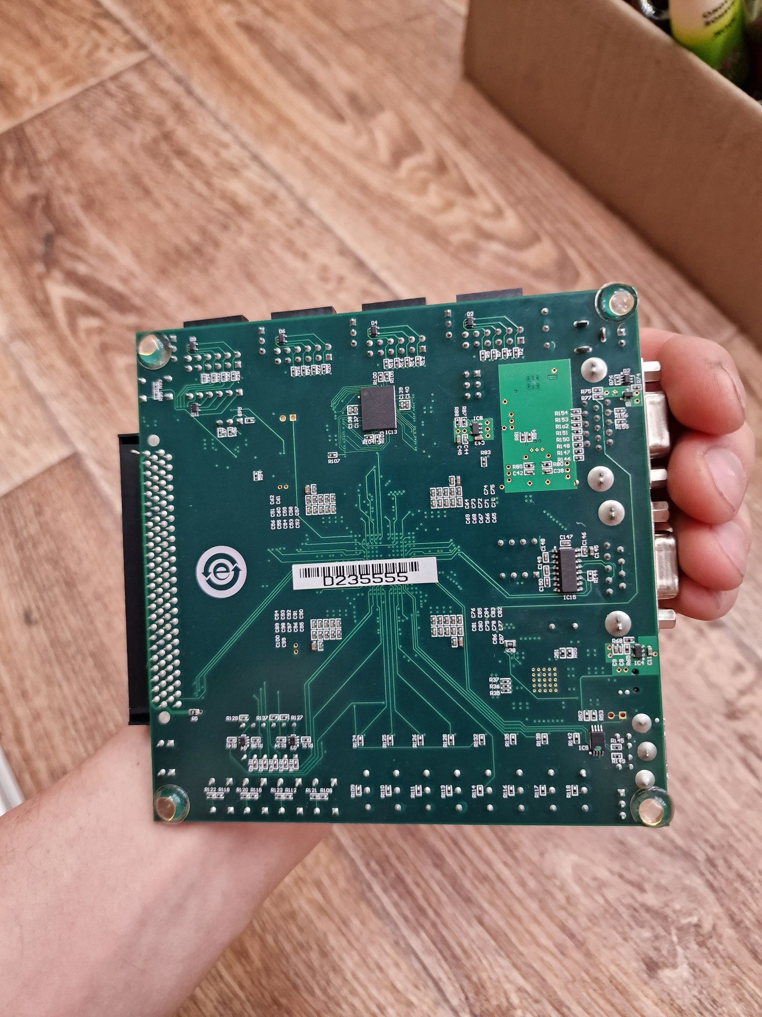 Отладочная плата Digilent Nexys 2