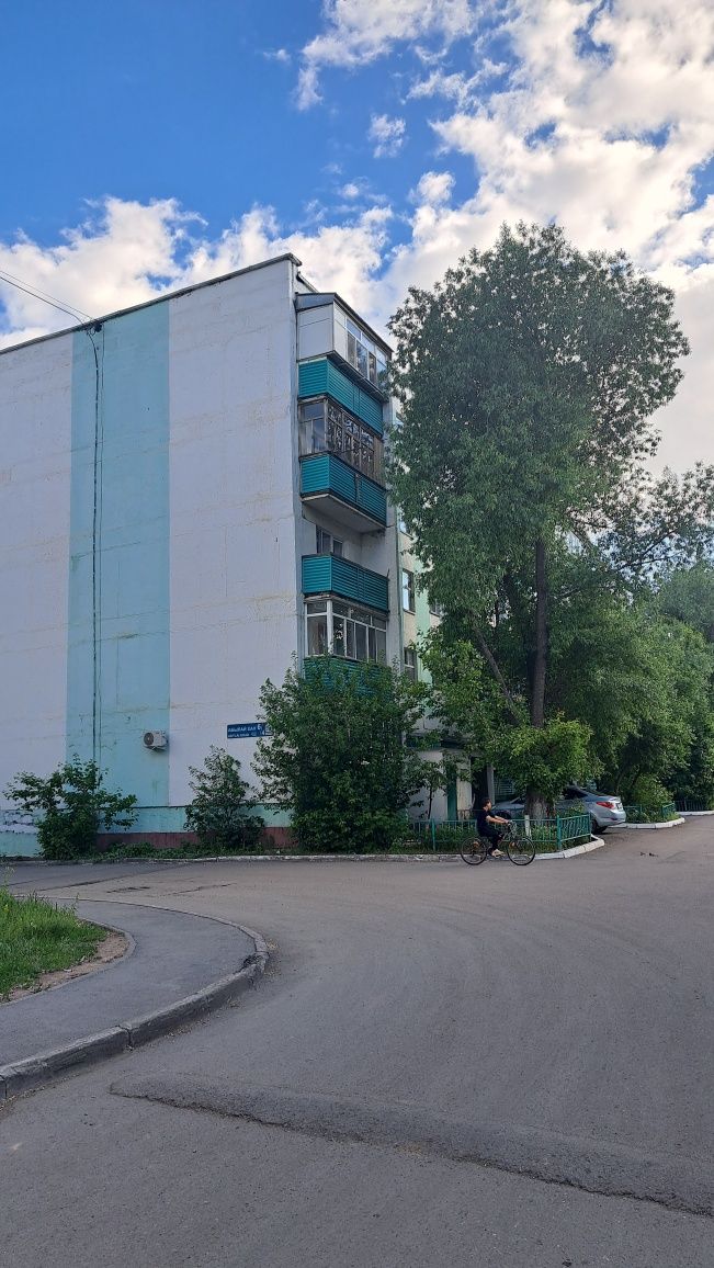 Продам 4х комнатную квартиру