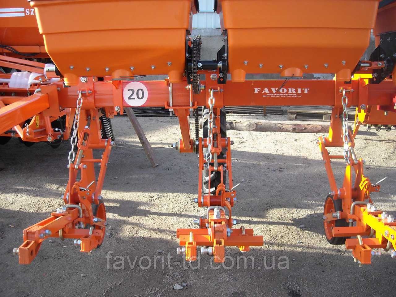 Культиватор междурядный КРН