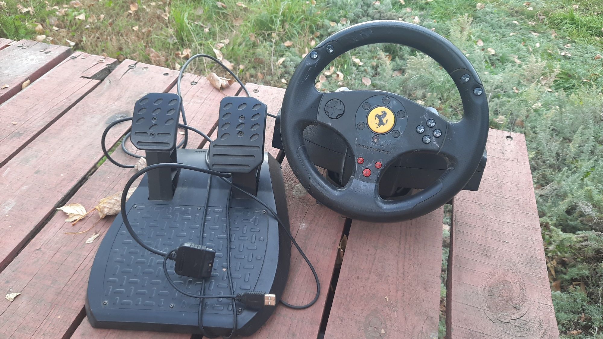 РульThrustMaster Ferrari GT Experience
