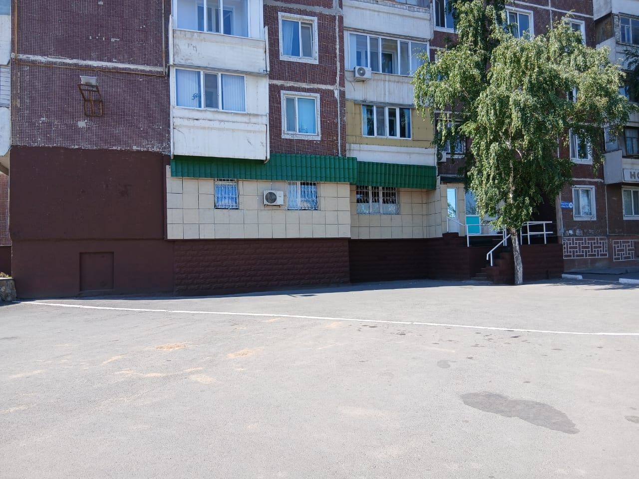 Помещение 112 кв возле ТРЦ МAXI MALL и ТД ФЕНИКС.
