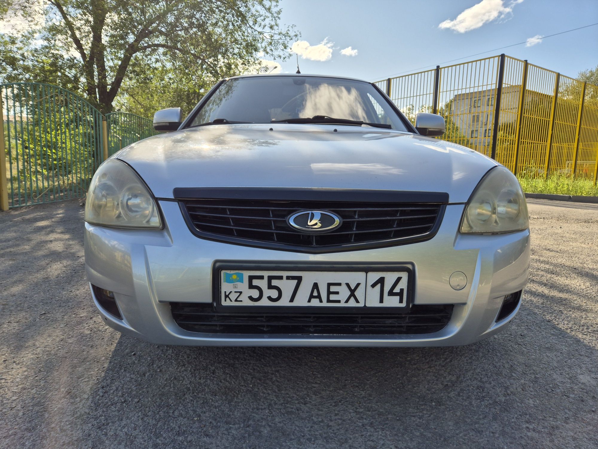 Продам приора1 2013г Новый Аккумулятор Новый генератор120А КОНДЕР все