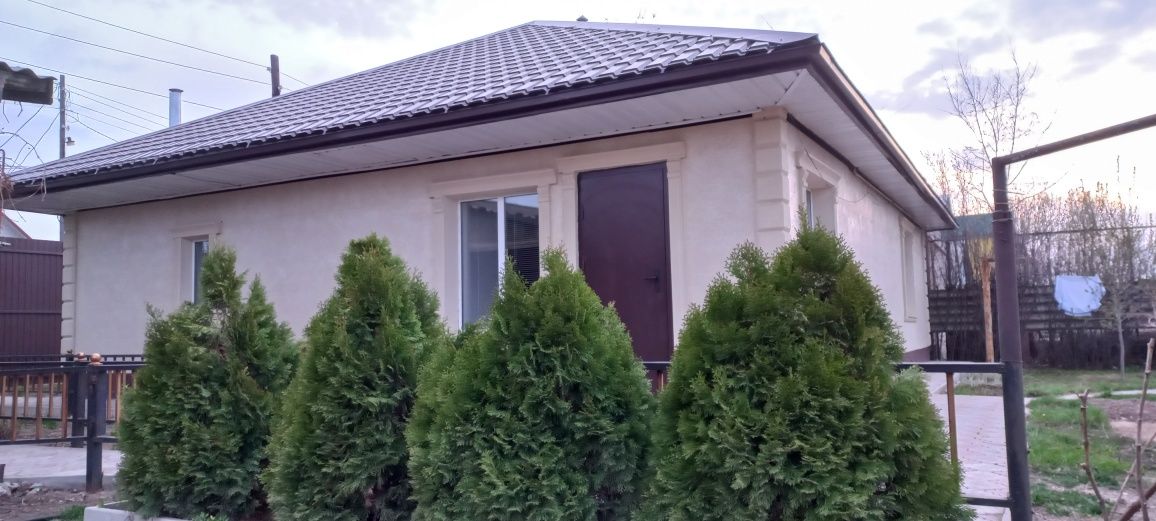 Продам в комплексе автосервис, дом, участок