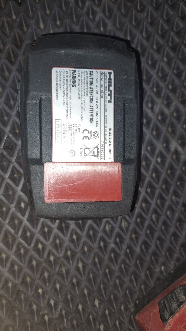 Аккумулятор Hilti B 22/4.0 Li-ion 4 Ач и Аккумулятор Hilti Li-