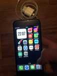 Iphone se почти новый