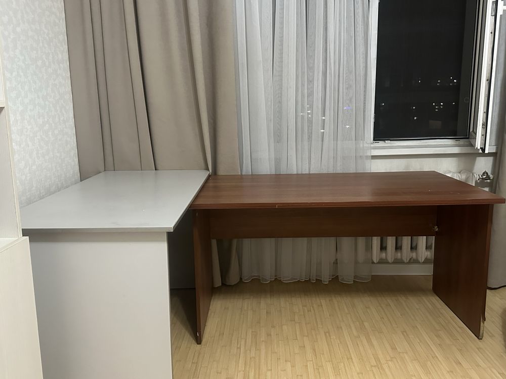 Продам офисные столы