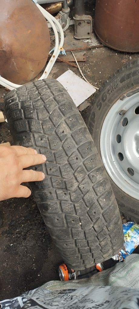 Продам шины с дисками 50.000тг комплект