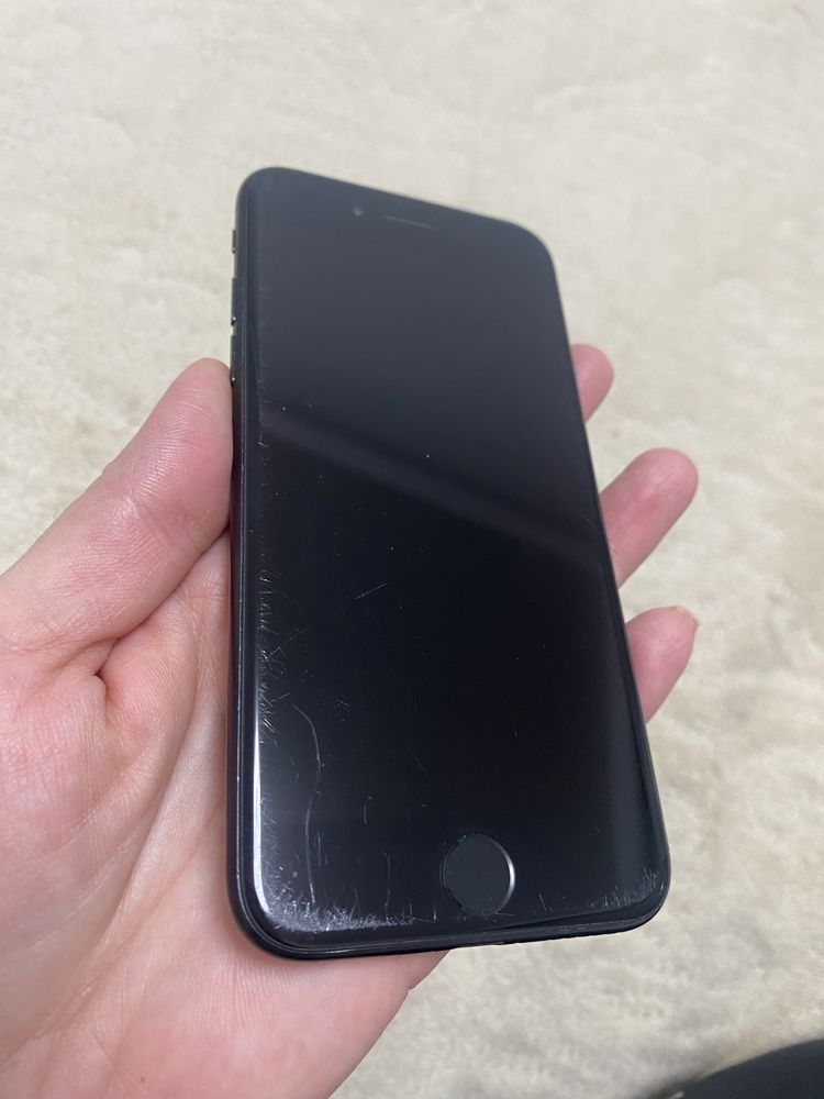 iPhone 7. 100% батарейка. 128 Г