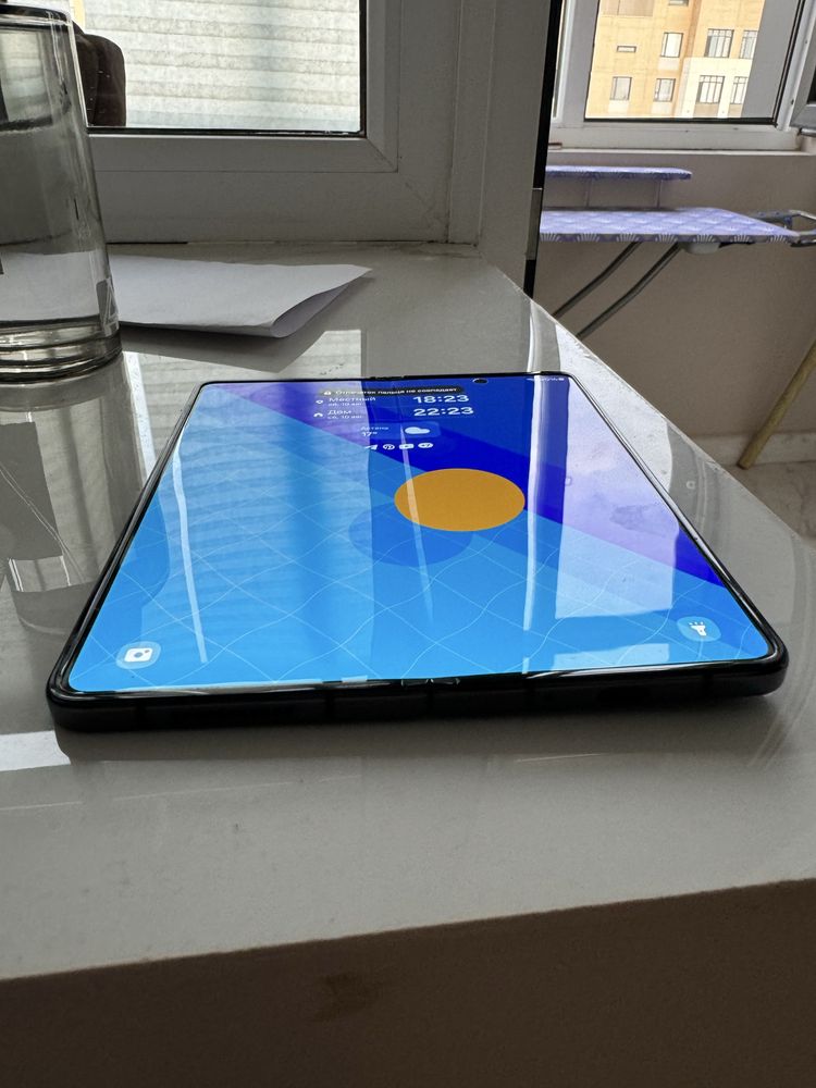 Продаю Samsung Fold 4