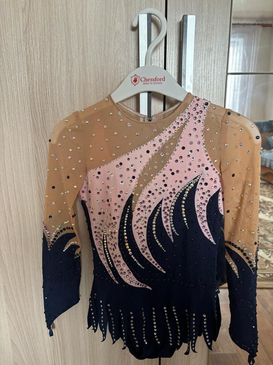 Купальник для гимнастики продам