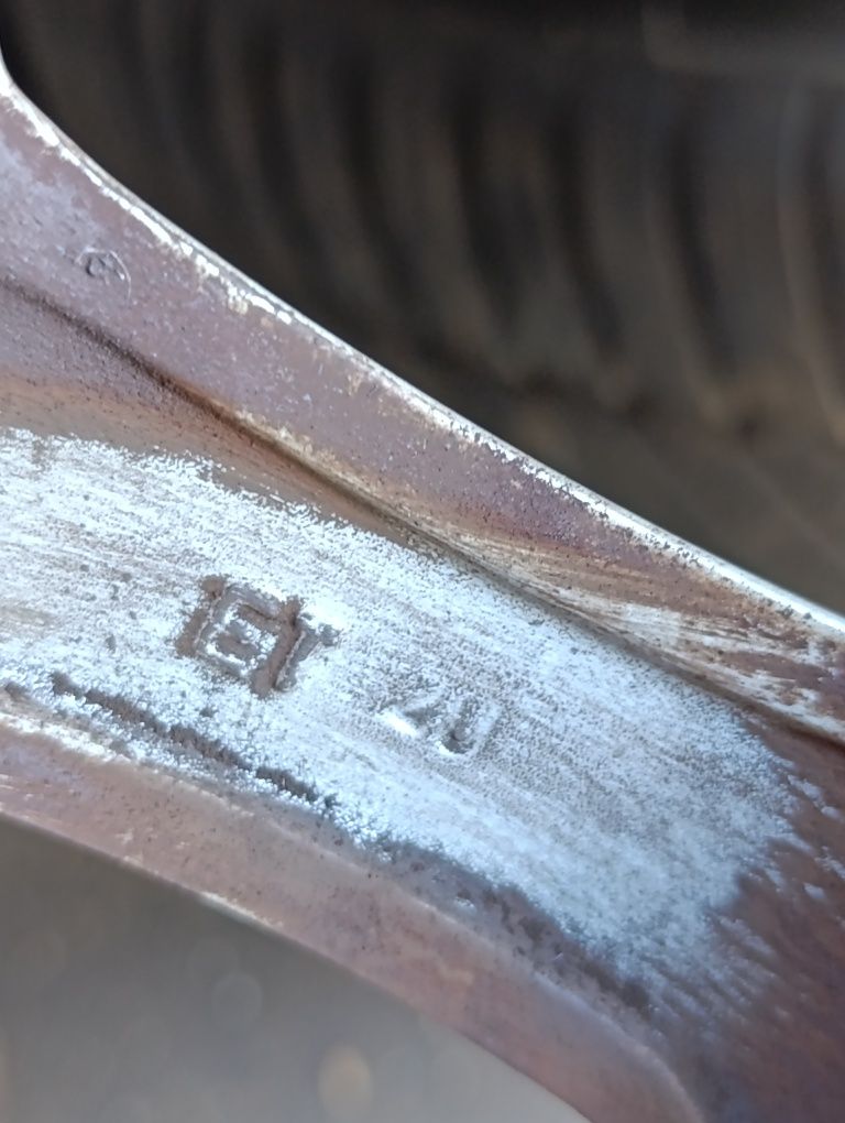 Диски л.п R16 c резиной на BMW 5*120