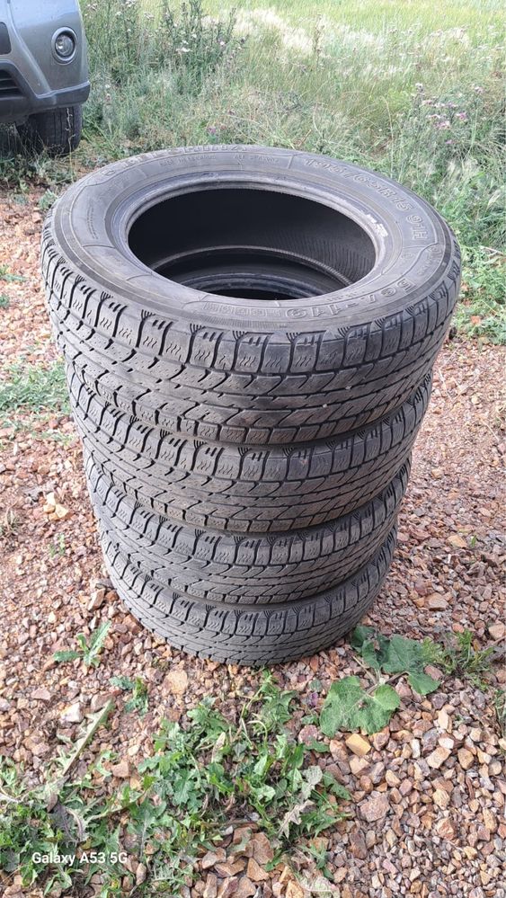 Продам шины R15 195/65