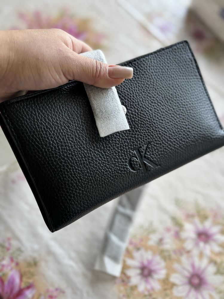 Calvin Klein кожанный партмоне с биркой