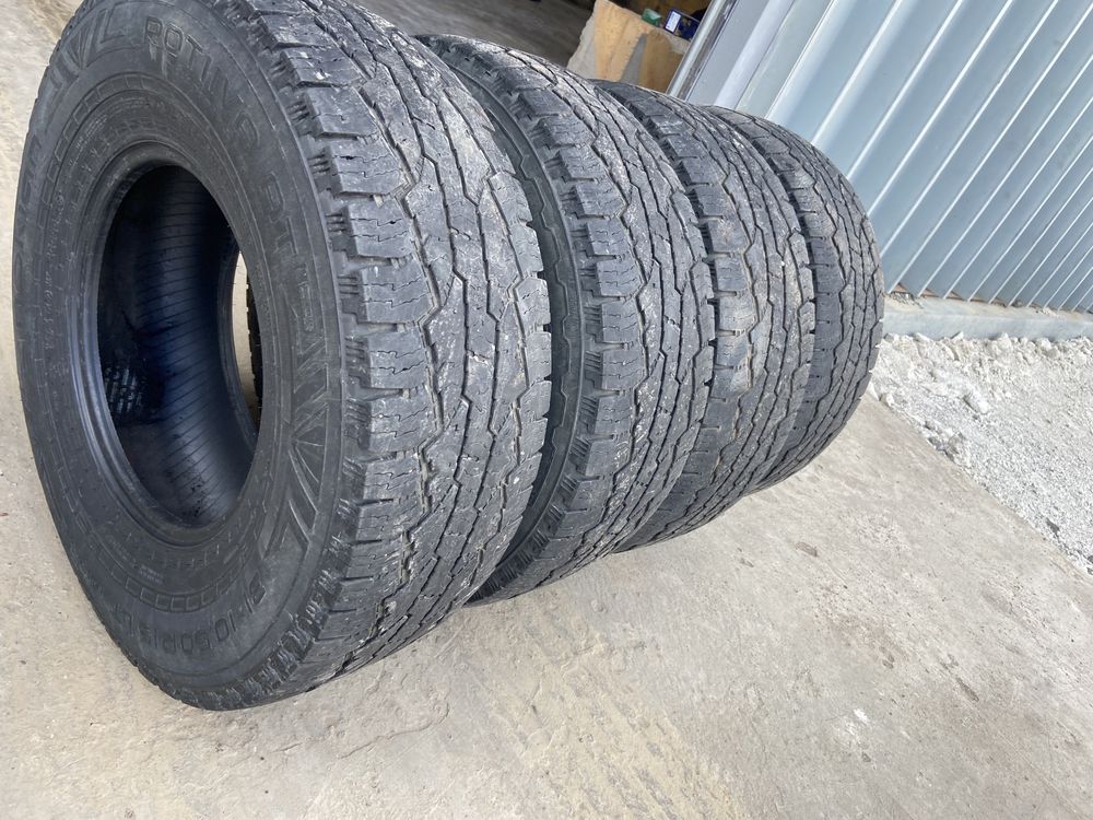 Продам резину 31*10.50 R15