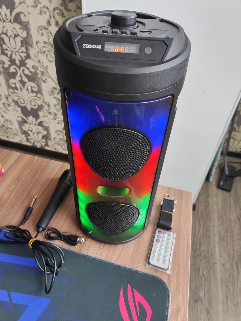 Портативная Bluetooth колонка (с микрофоном)