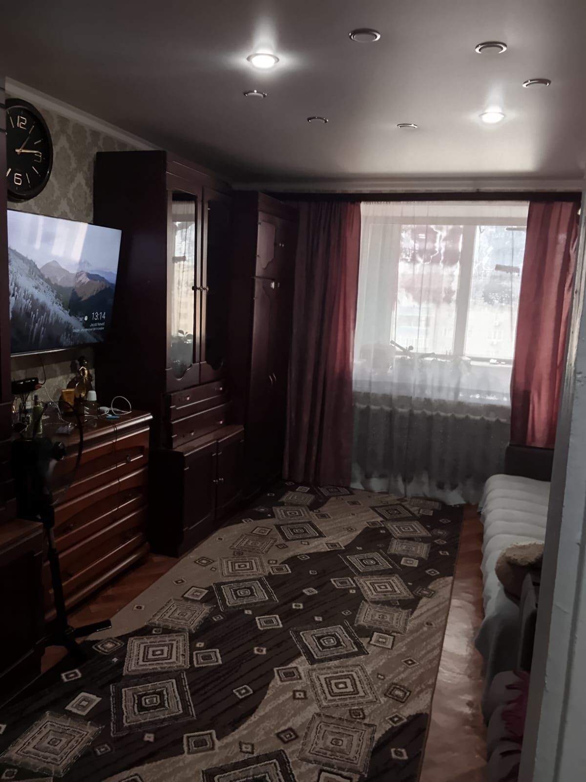 Продам квартиру 2х комнатную в центре