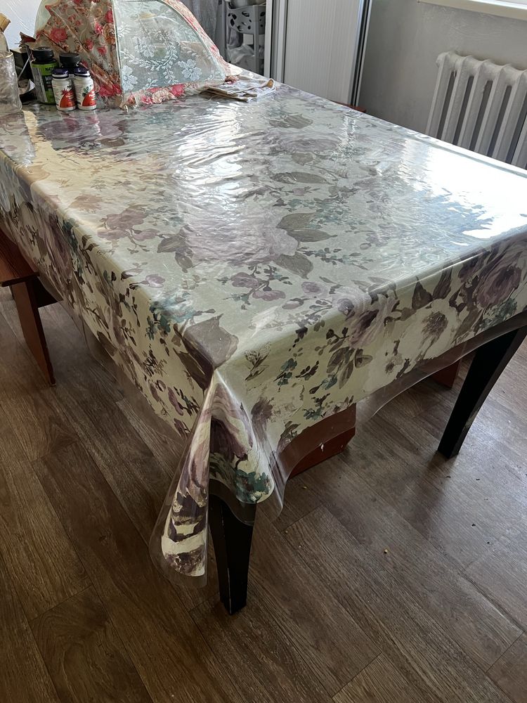 Продам кухонный стол 170см, фирмы Embawood