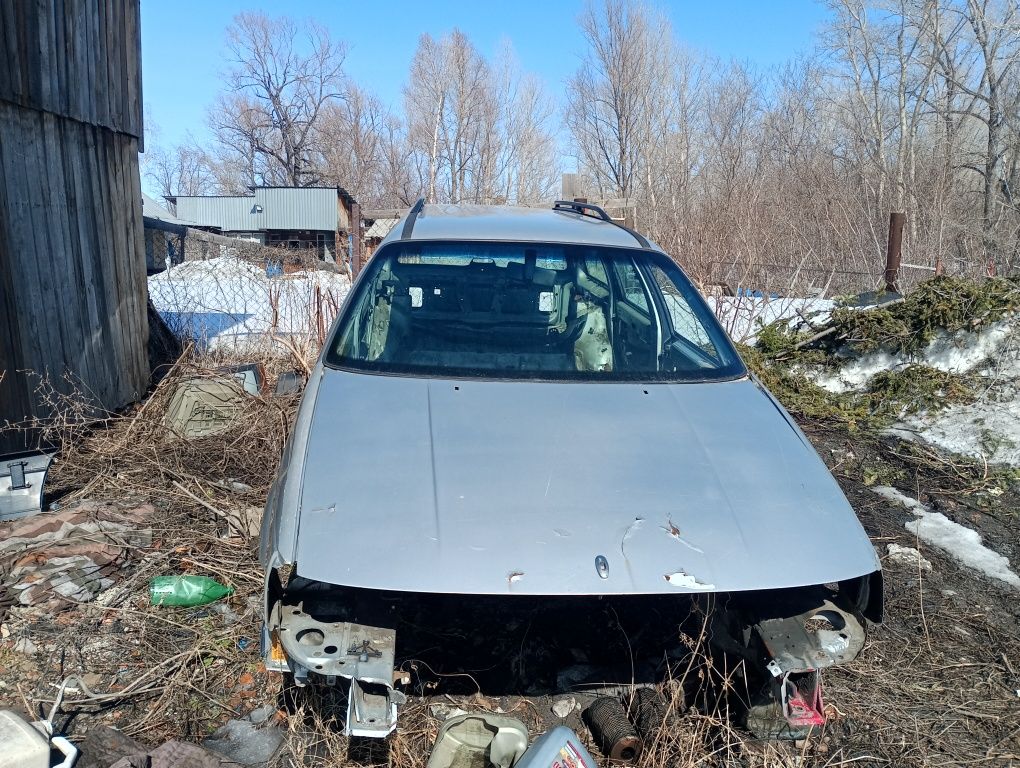 Продам кузов по частям на пассат б3!