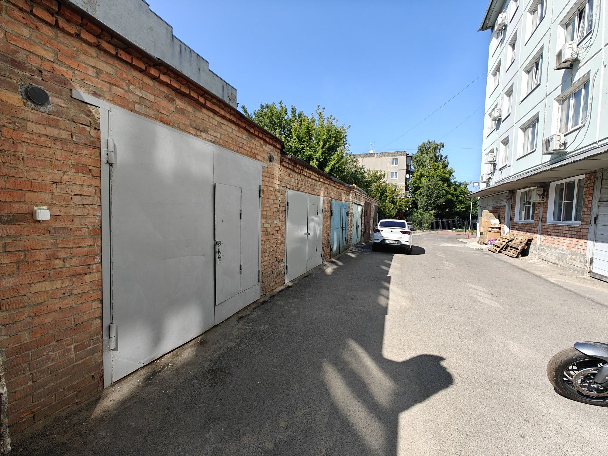 Гараж по адресу ул.Казхстан, 73/10