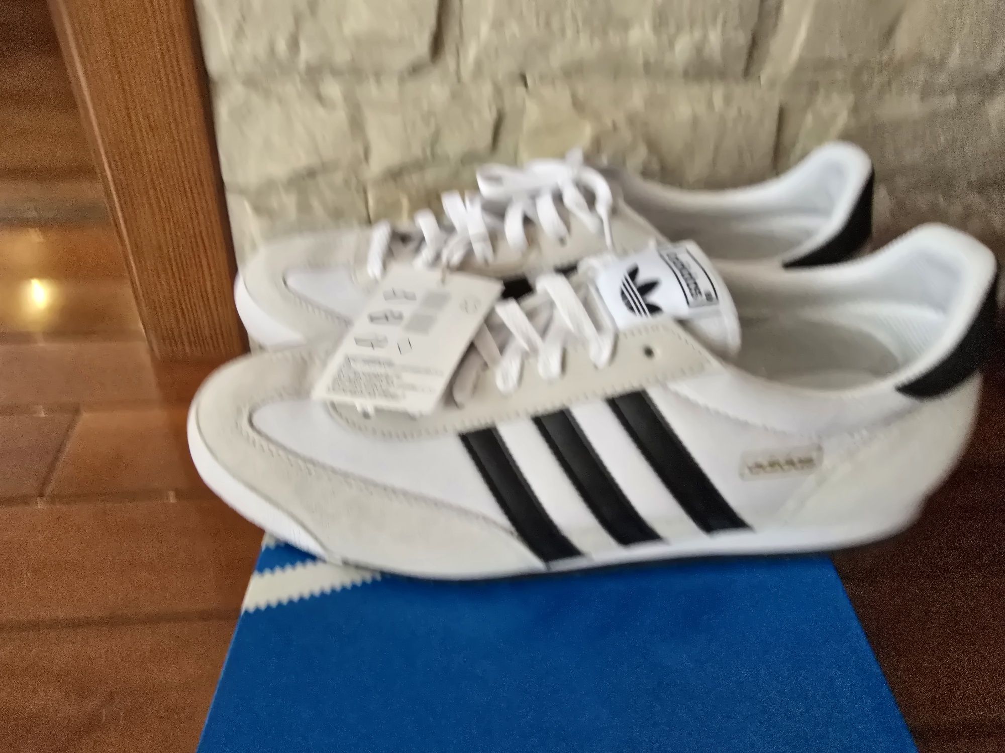 Продам мужские кроссовки Adidas Originals