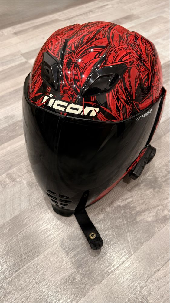 Мото шлем icon airflite krom