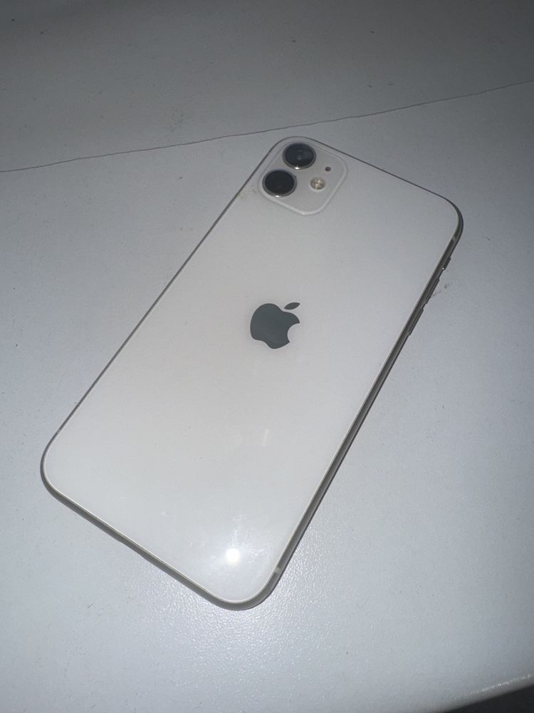 Iphone 11 white заблокированный