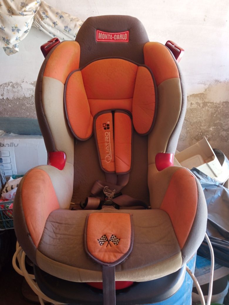 Автокресло бу от 1 года до 4-5 лет