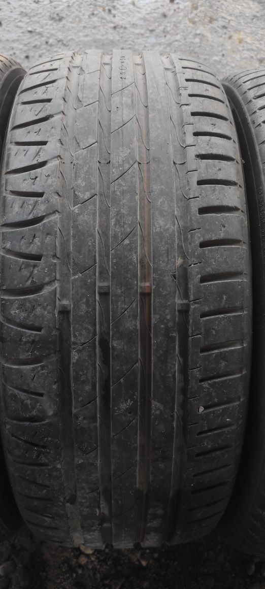 Комплект шин 225/55/17 Nokian