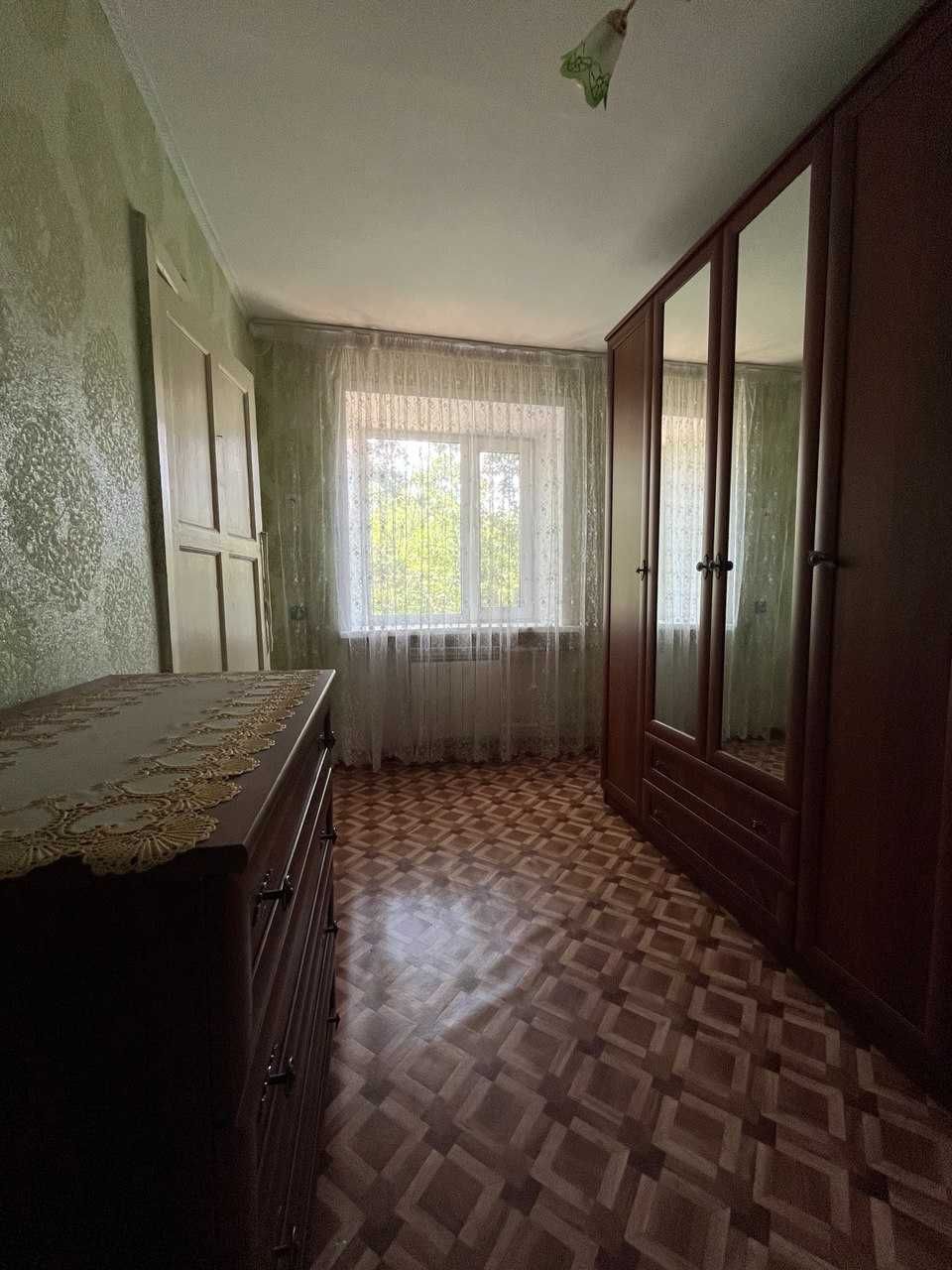2-х квартира, по ул.Караганды р-он Восток, 3/4, 44/6 кв.м.