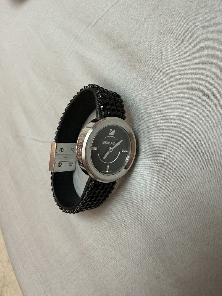 Продам часы женские
