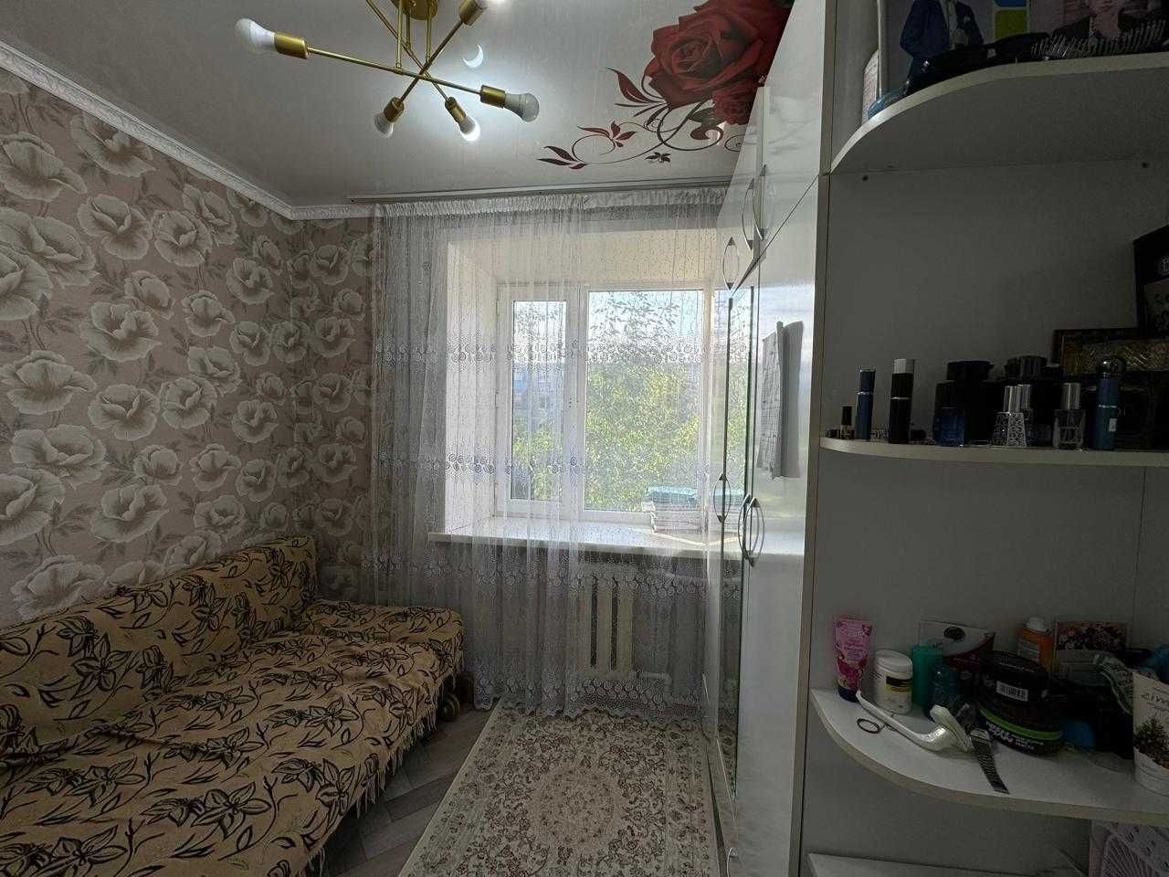 S  Продам 5-ти ком по Мира 3/5 этаж, не угловая