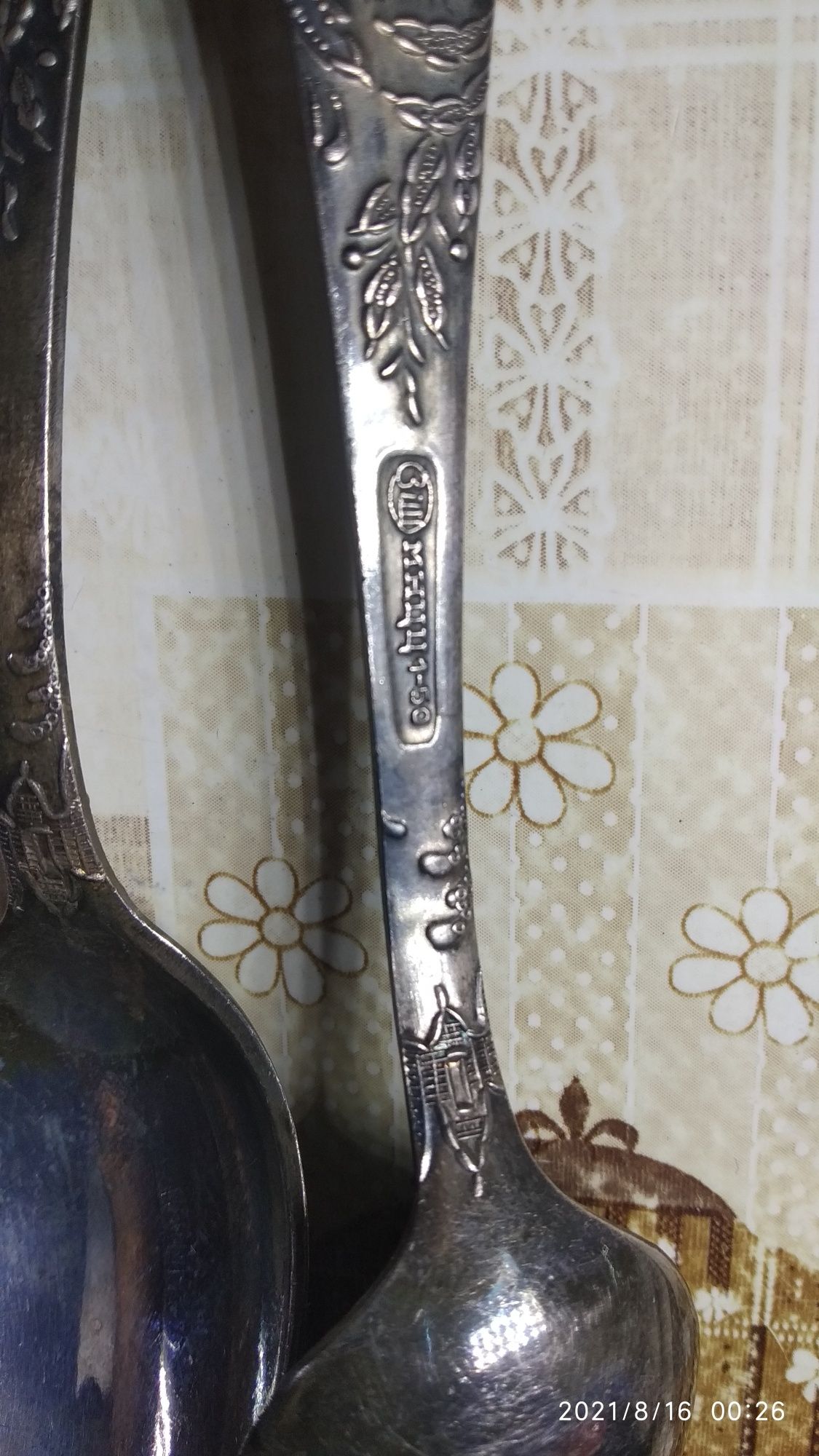 Ложки серебро, мельхиор.