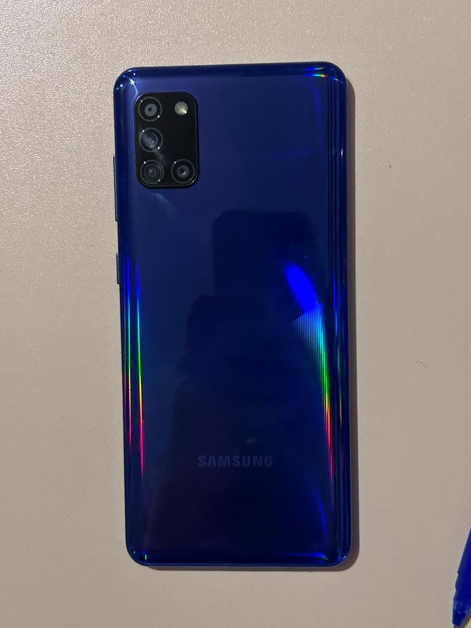 Срочно продаю Samsung A31