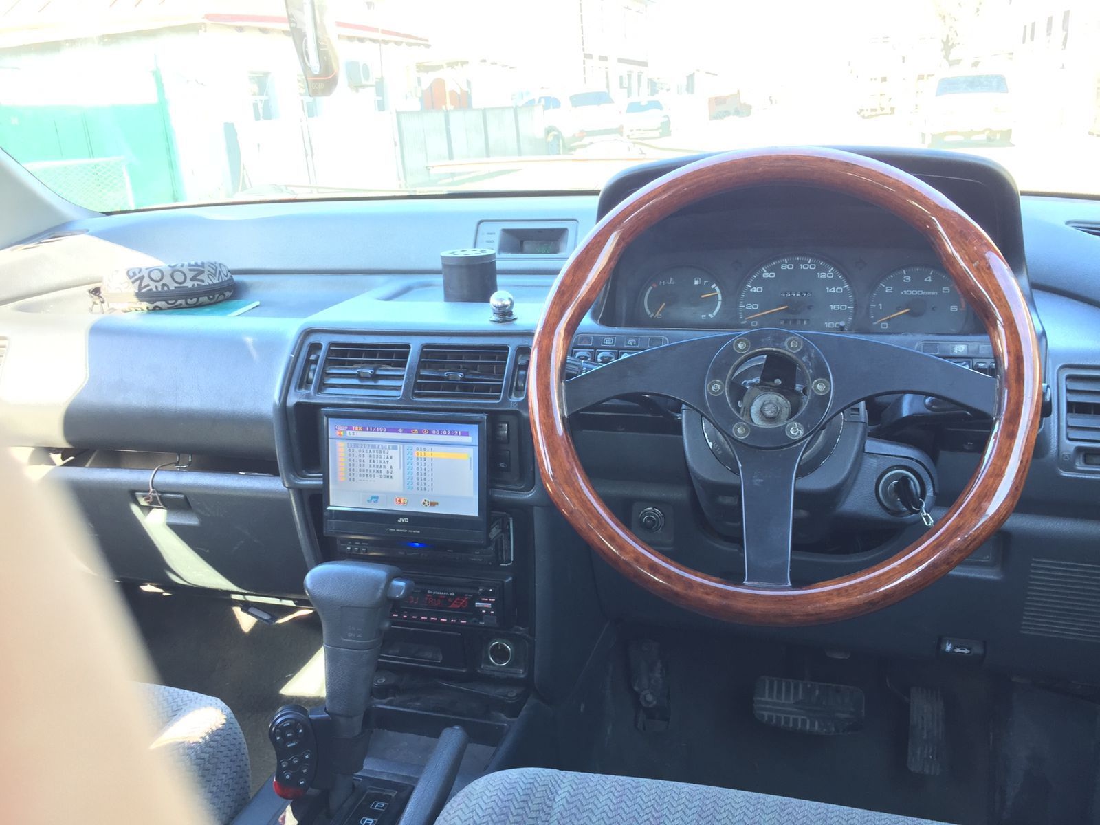 Mitsubishi shariot