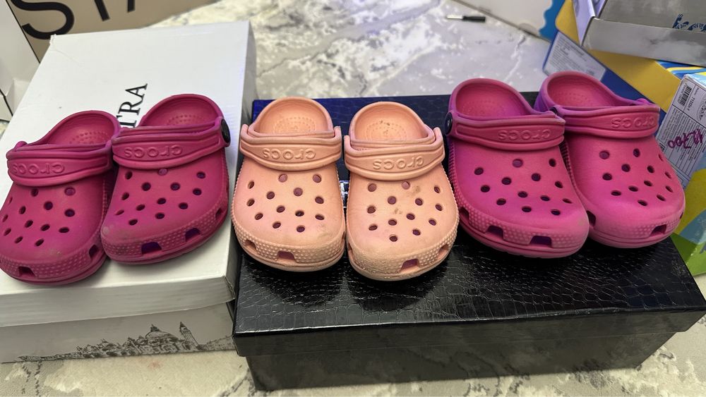 Crocs оригинал размеры 6, 7 и 8 всего 3 пары