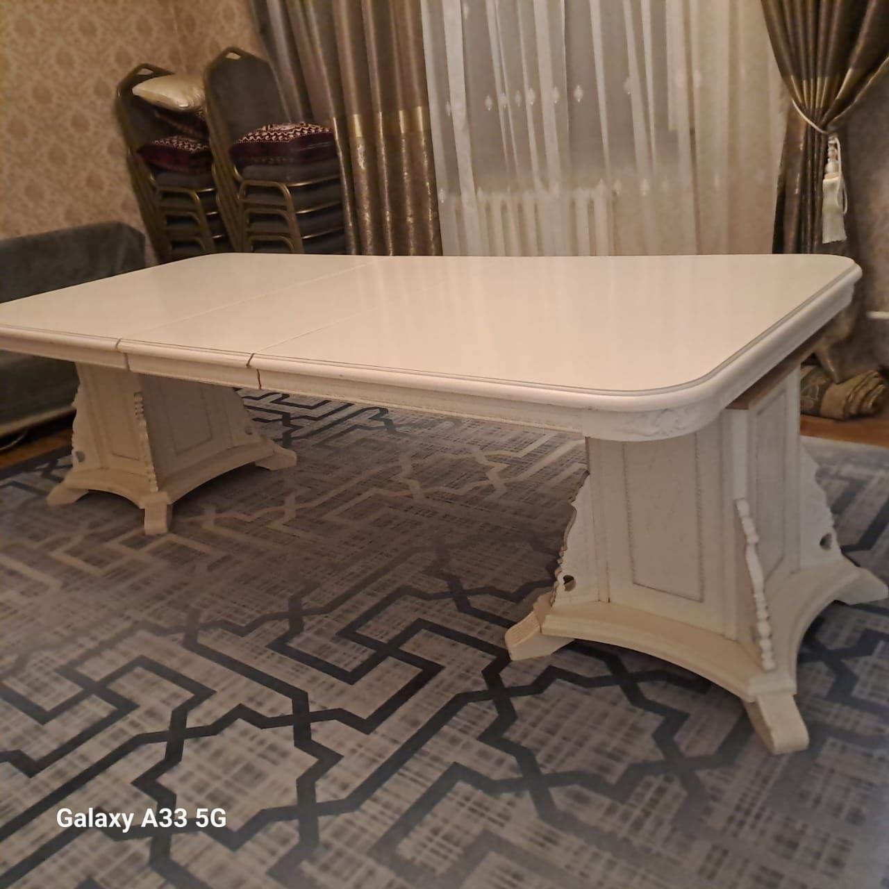 Продам стол хорошем состояние