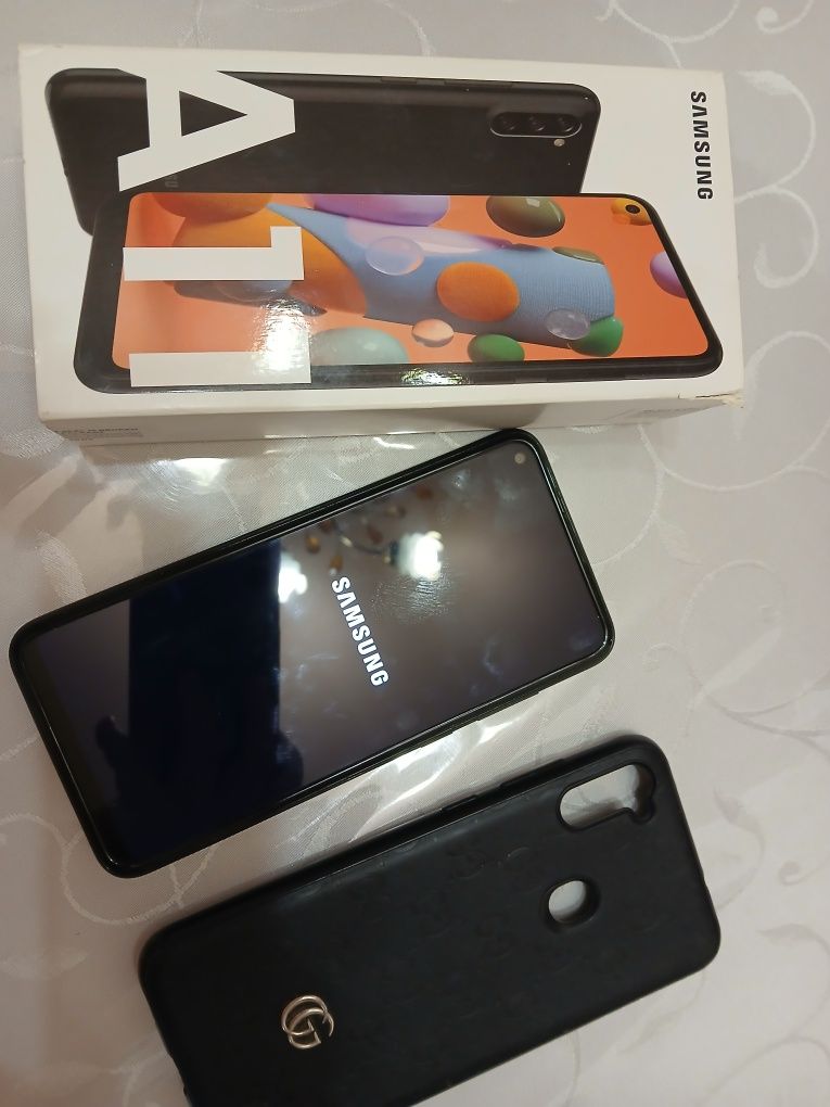 Продам Самсунг Galaxy A11