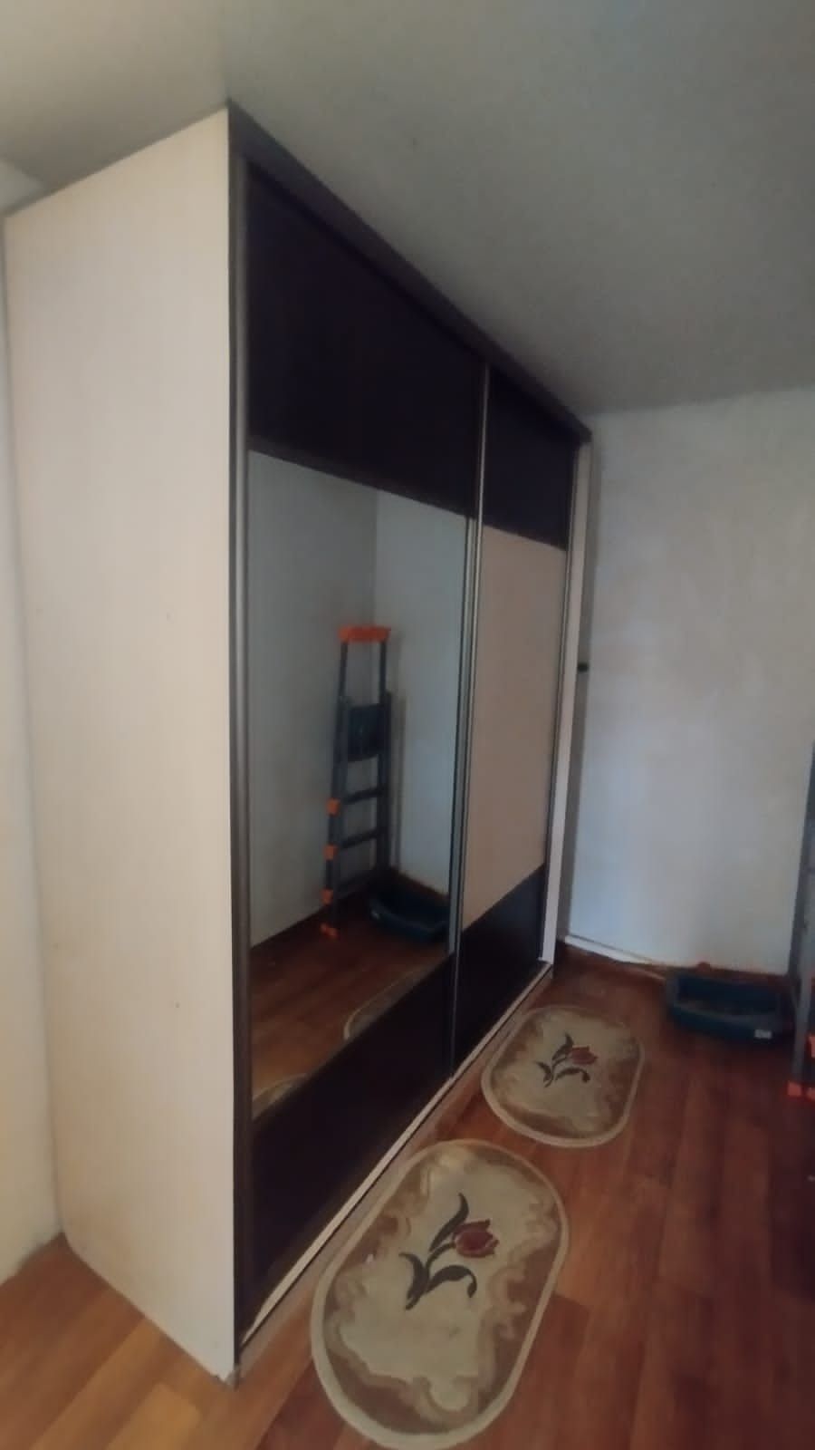 Продам шкаф в хорошем состояний