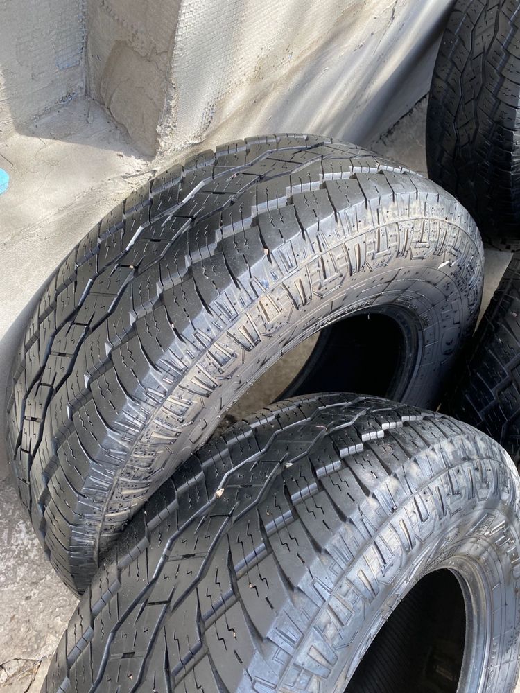 Продам резину японскую toyo open country plus