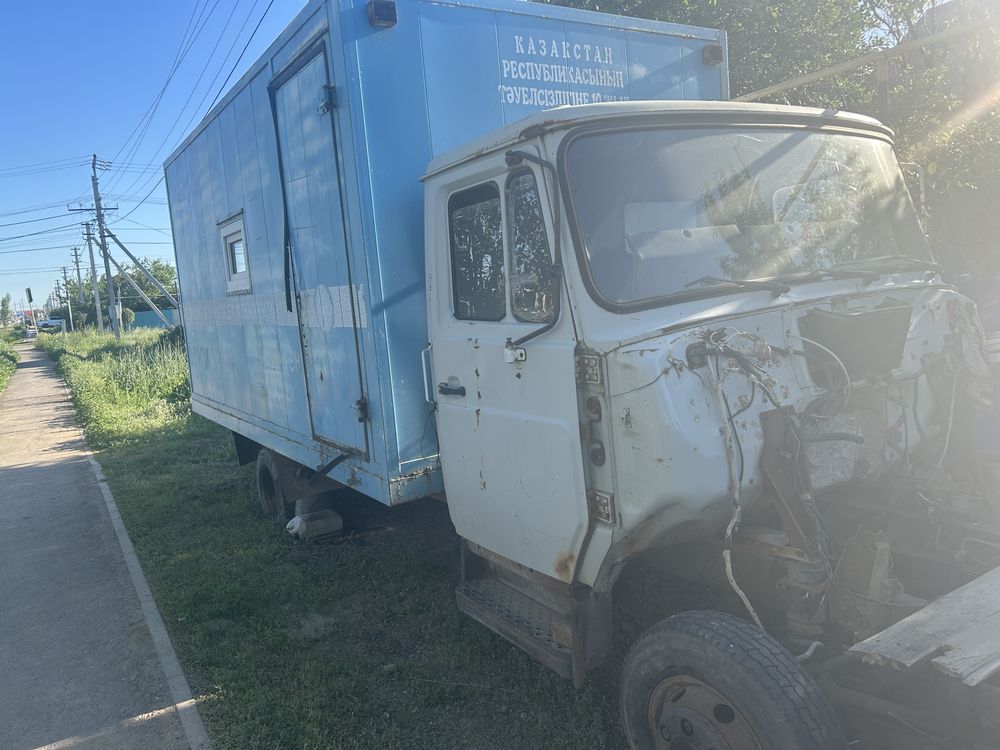 Продам зил бычок