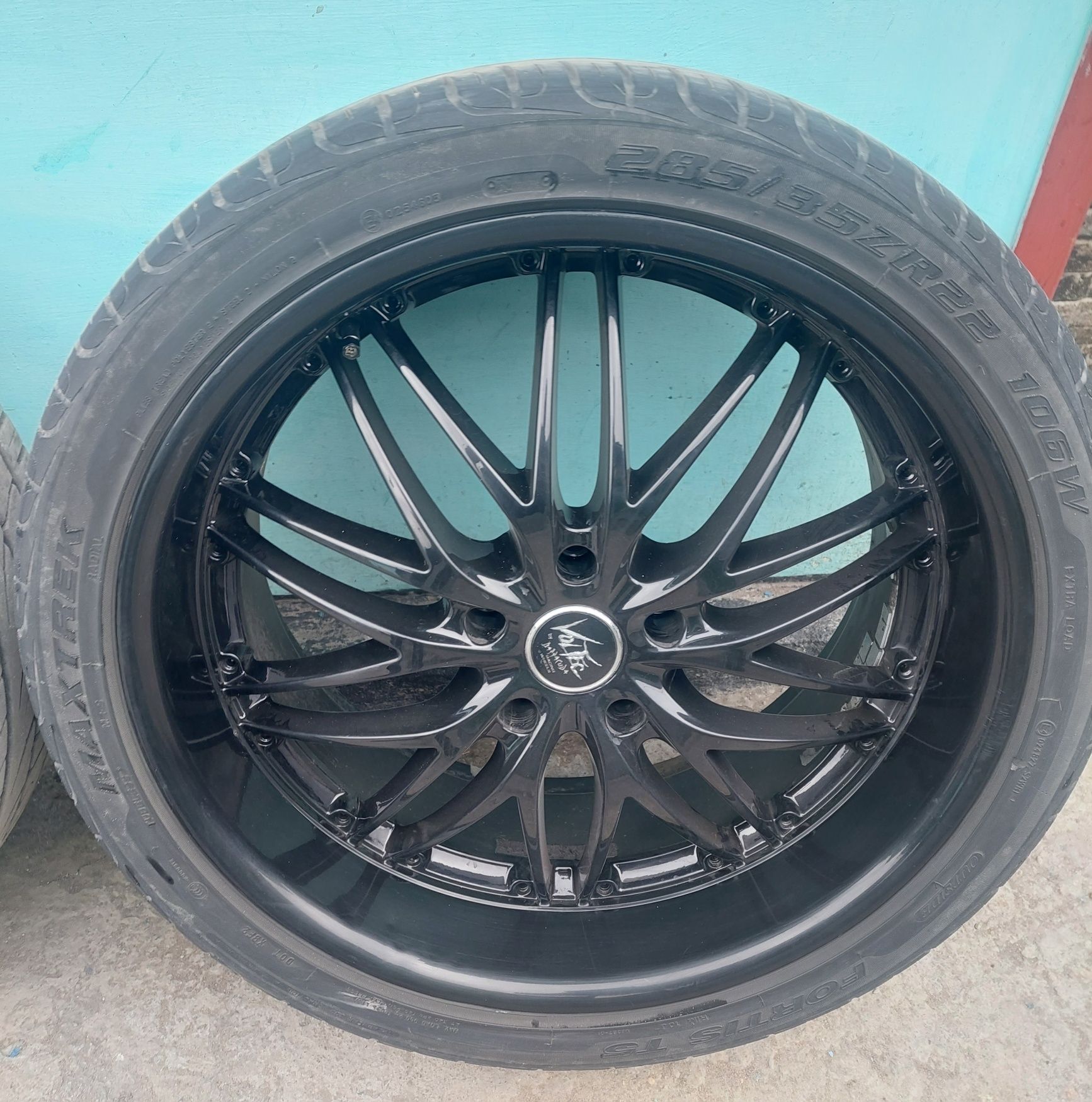 Комплект шикарных дисков 5×130 R22 Гелик